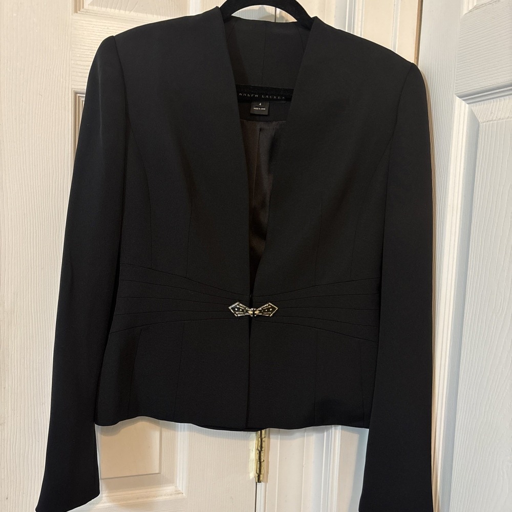 Ralph Lauren Black Label 100% Silk Dressy Jacket 4 Black Brooch Closure Slim Fit
